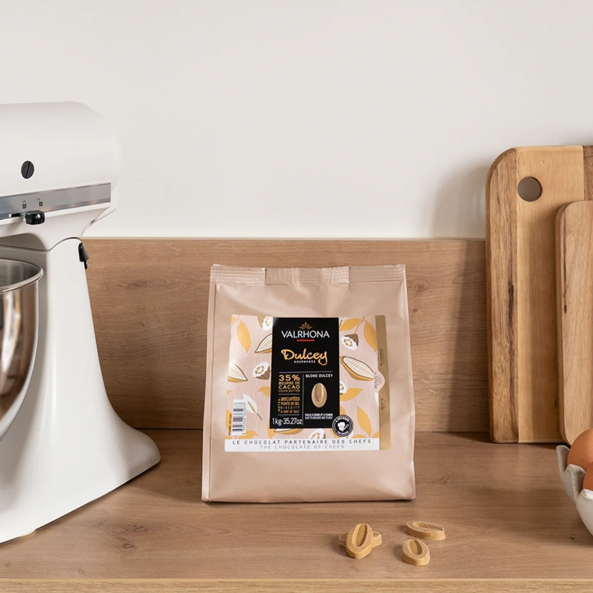 Chocolat de couleur blonde pour la pâtisserie Dulcey 35% - 1kg - Image 5