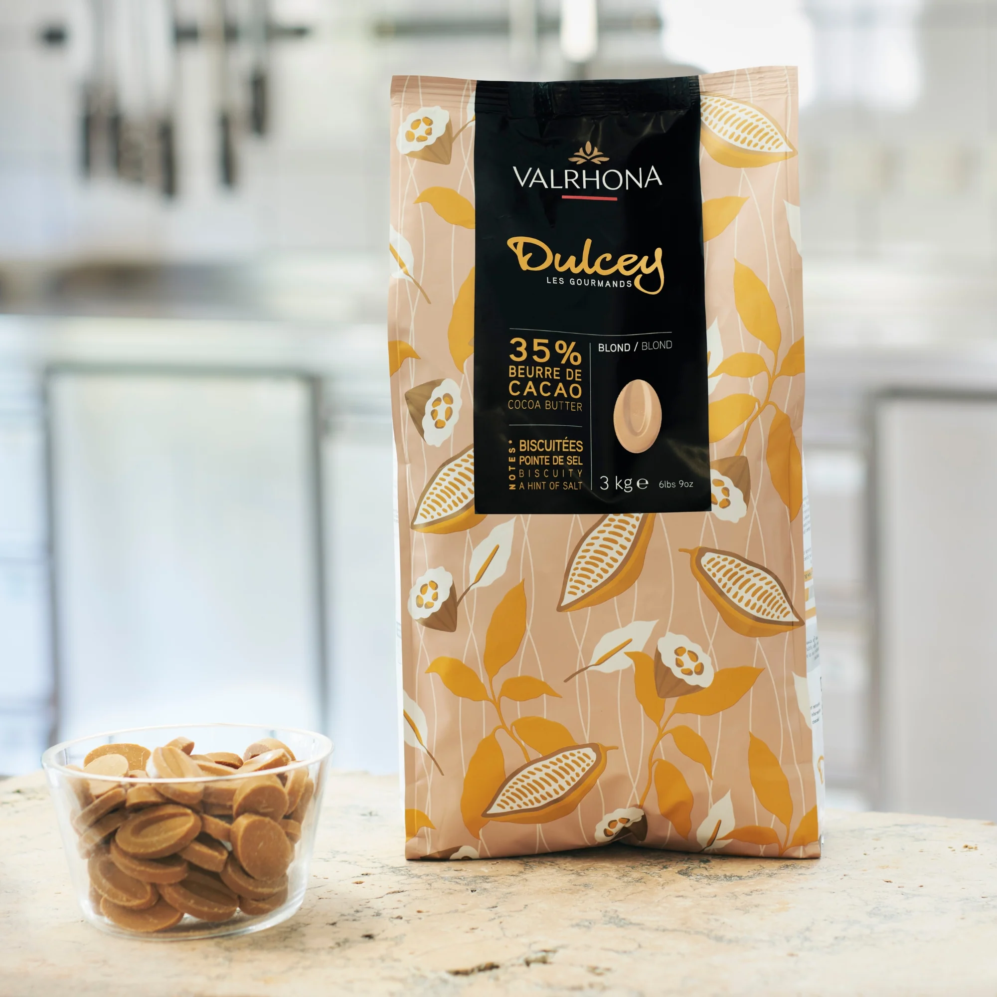 Chocolat de couleur blonde pour la pâtisserie Dulcey 35% - 3kg - Image 4