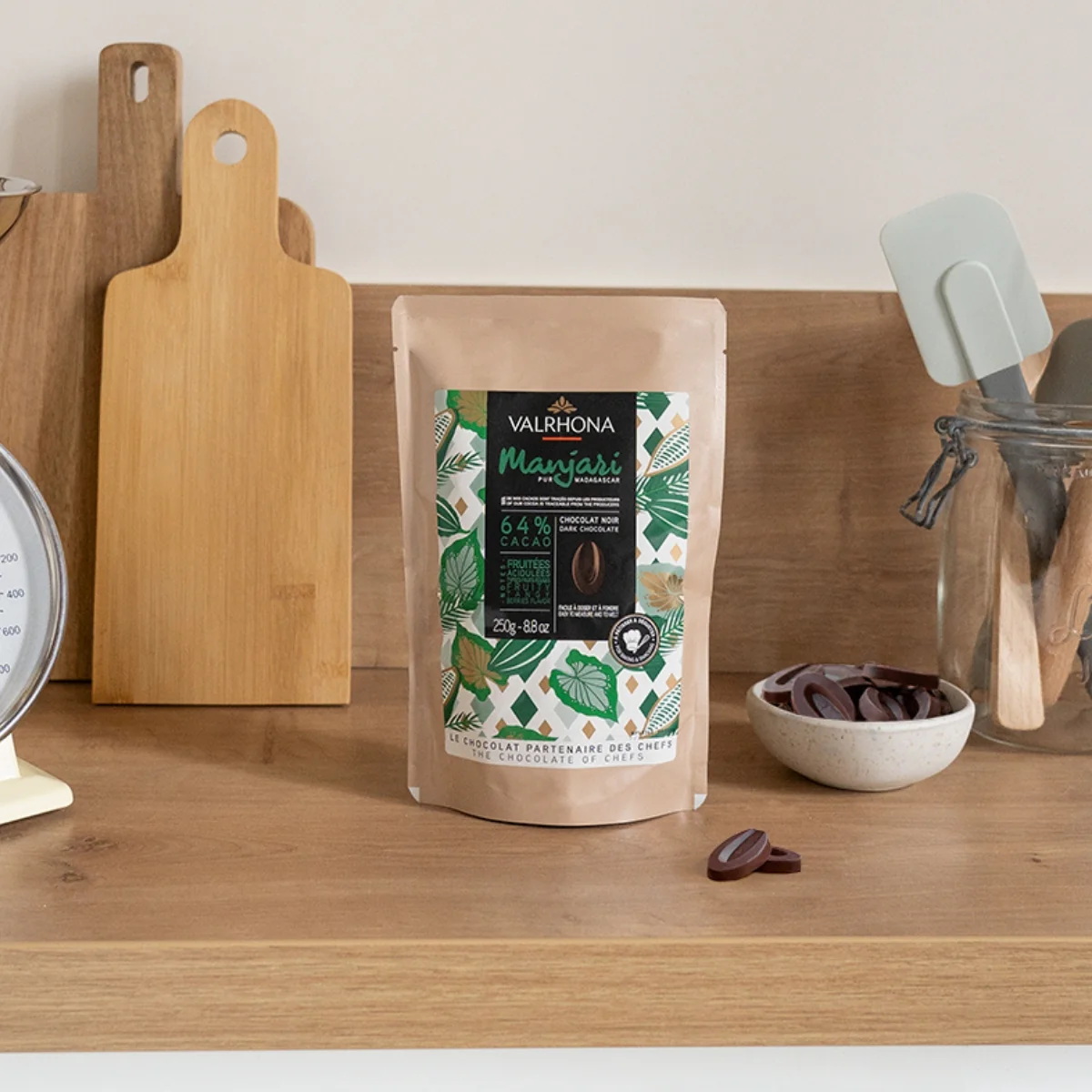 Chocolat noir pour la pâtisserie Manjari 64% - 250g - Image 5